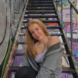 Meet your Posher, Alex